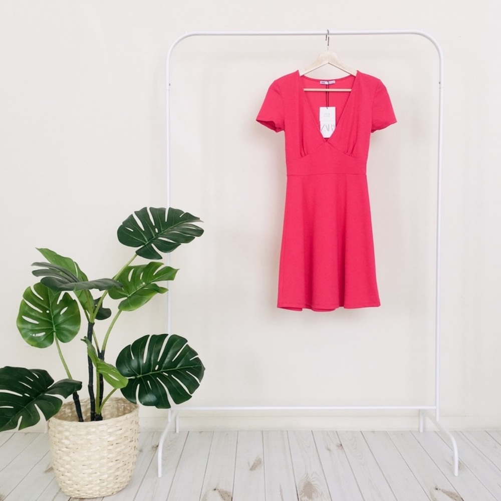 Zara Fuschia Short V-neck Dress NWT Size Small - Picture 2 of 7